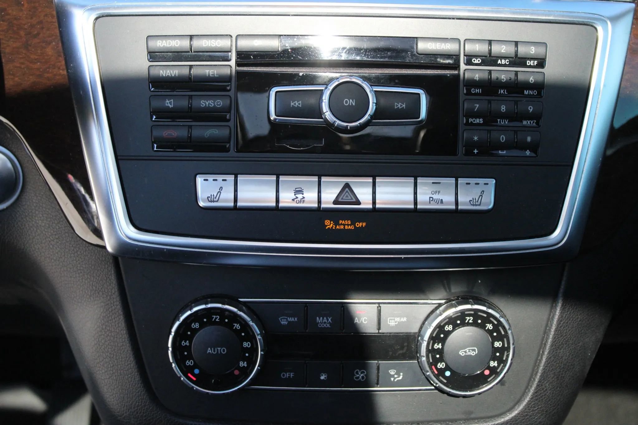 Used 2014 Mercedes-Benz GL 450 4MATIC image 25