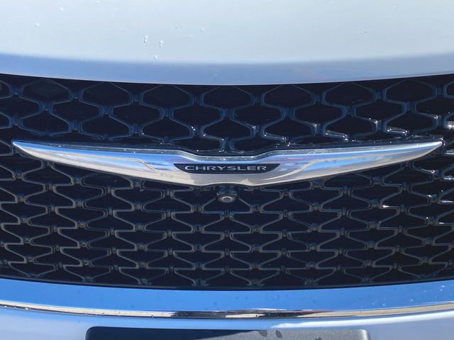 Used 2022 Chrysler Pacifica Limited image 31