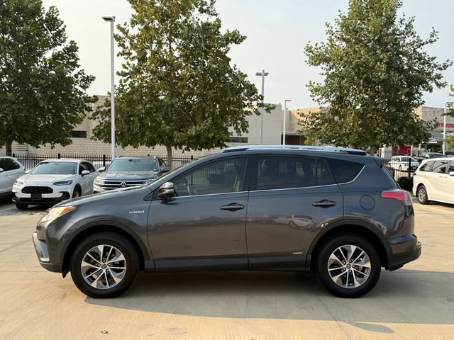 Used 2016 Toyota RAV4 XLE w/ Convenience Package AWD/4WD image 8