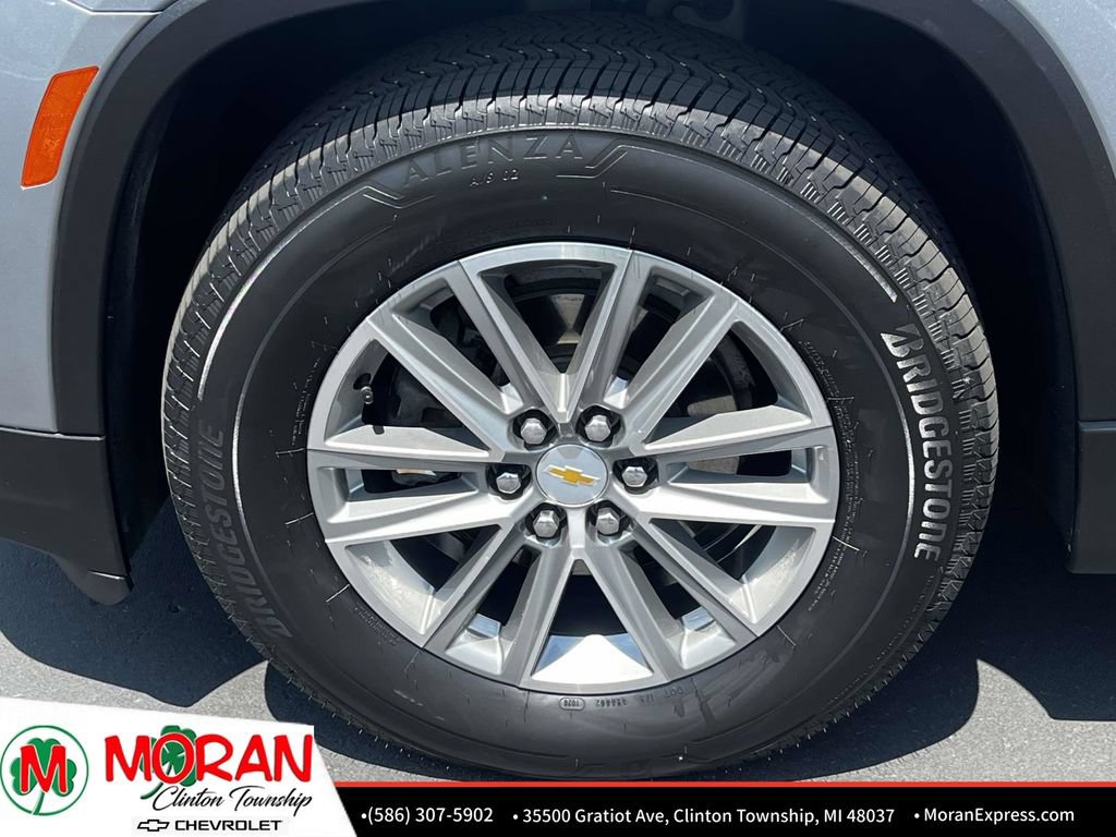 Certified 2023 Chevrolet Traverse LT FWD image 9