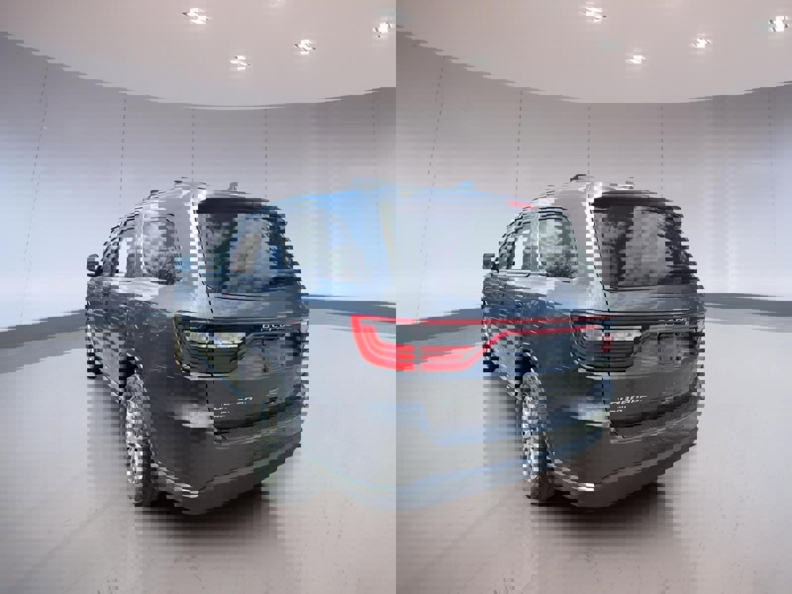 Used 2017 Dodge Durango SXT w/ Quick Order Package 23B image 3