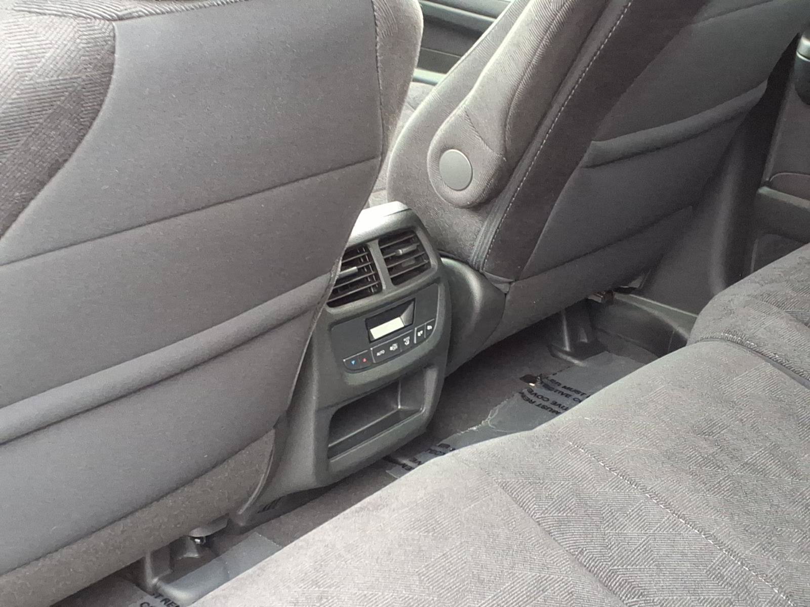 Used 2021 Honda Pilot EX image 7