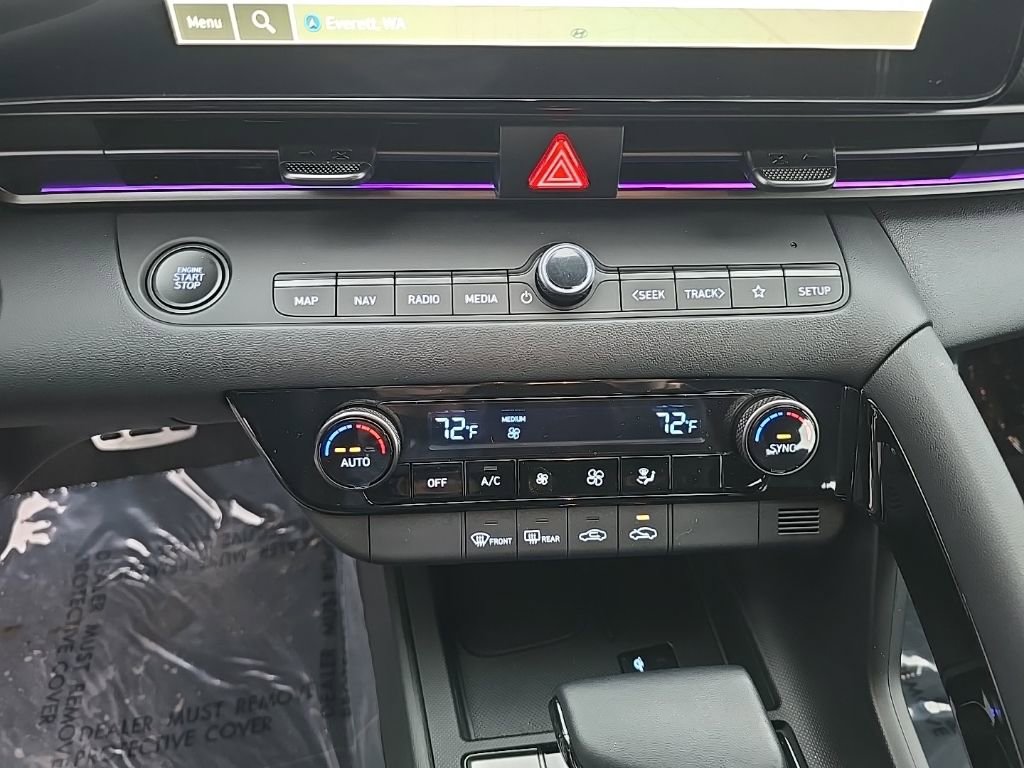 Certified 2025 Hyundai Elantra SEL image 16