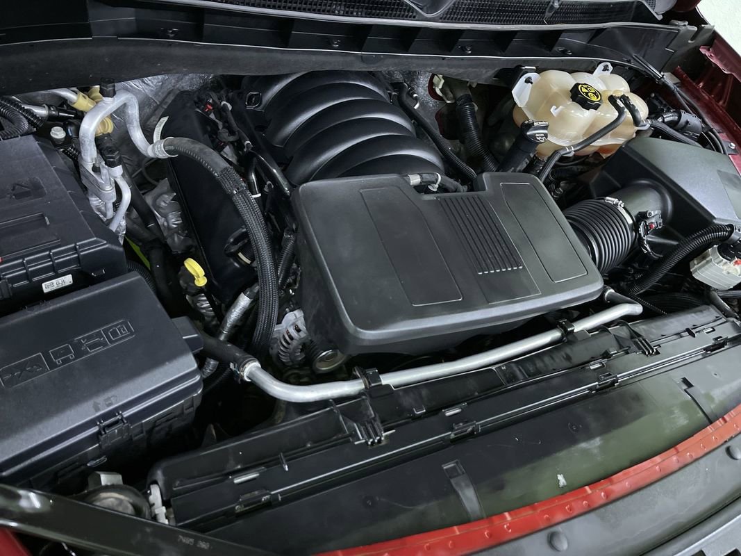 Used 2022 Cadillac Escalade Luxury w/ LPO, Illumination Package image 32