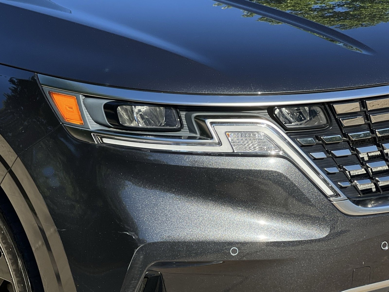 Used 2024 Kia Carnival SX FWD image 13