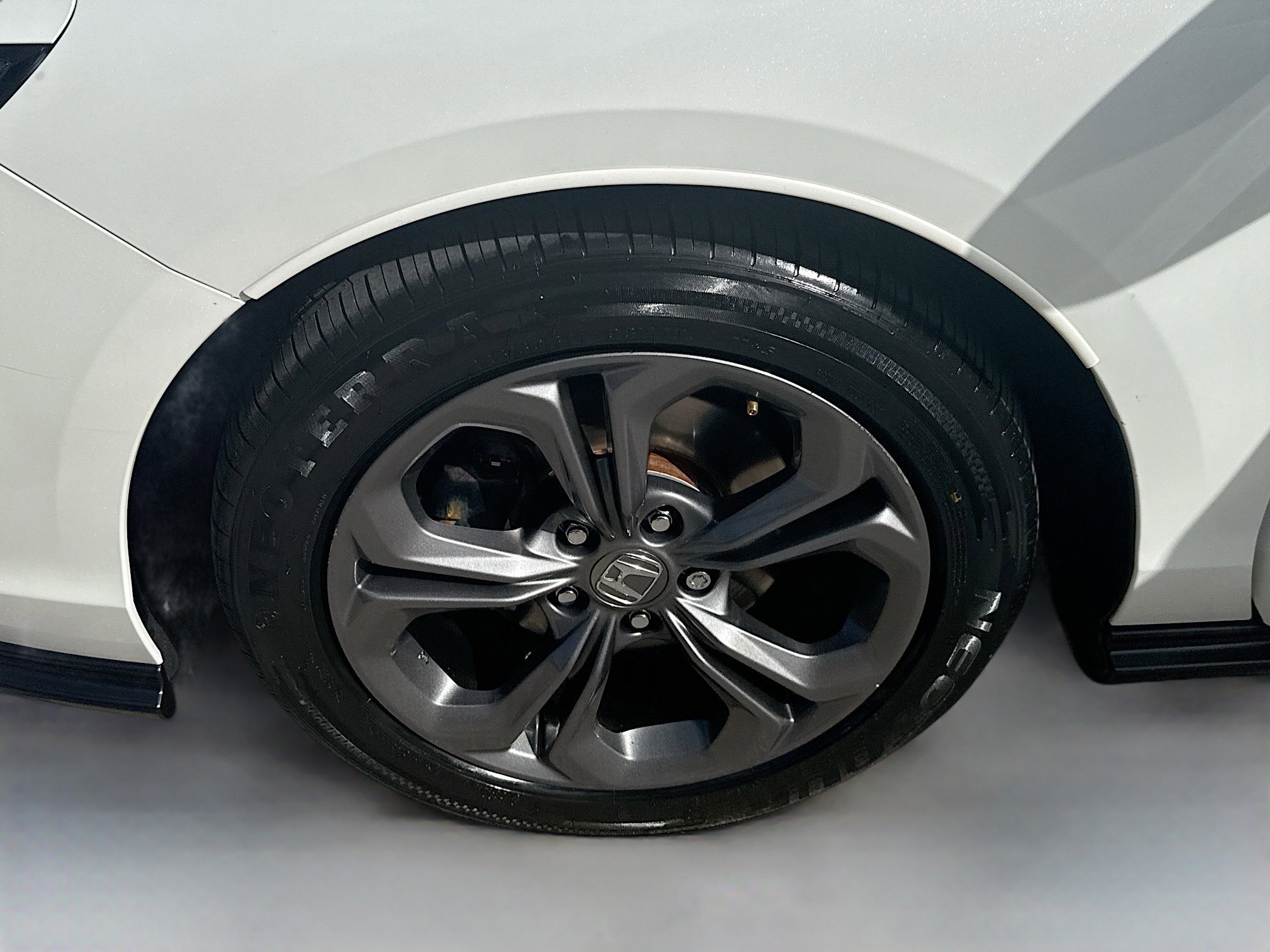 Used 2023 Honda Accord EX image 36