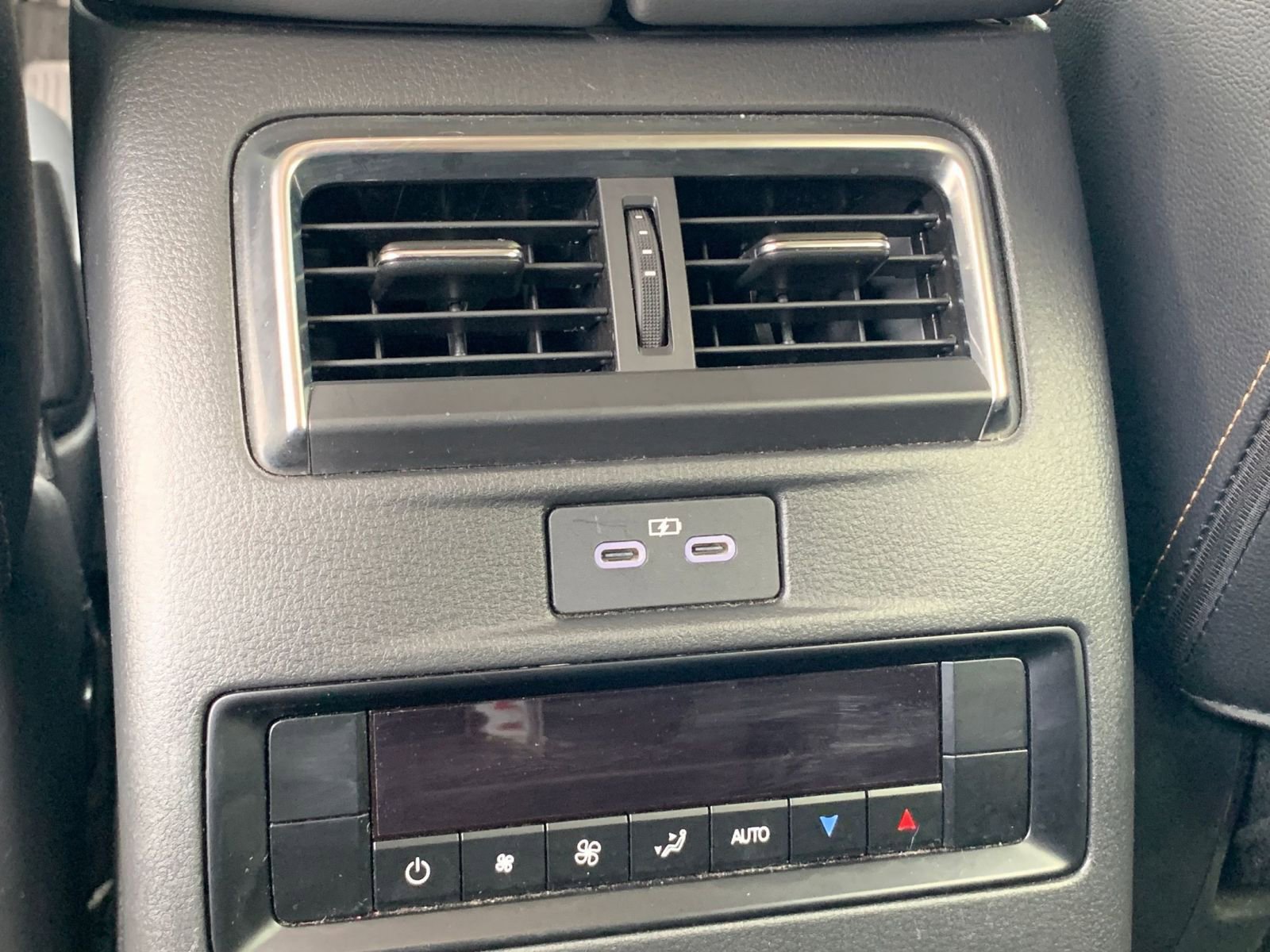 Used 2025 MAZDA CX-90 3.3 Turbo w/ Preferred Package image 24