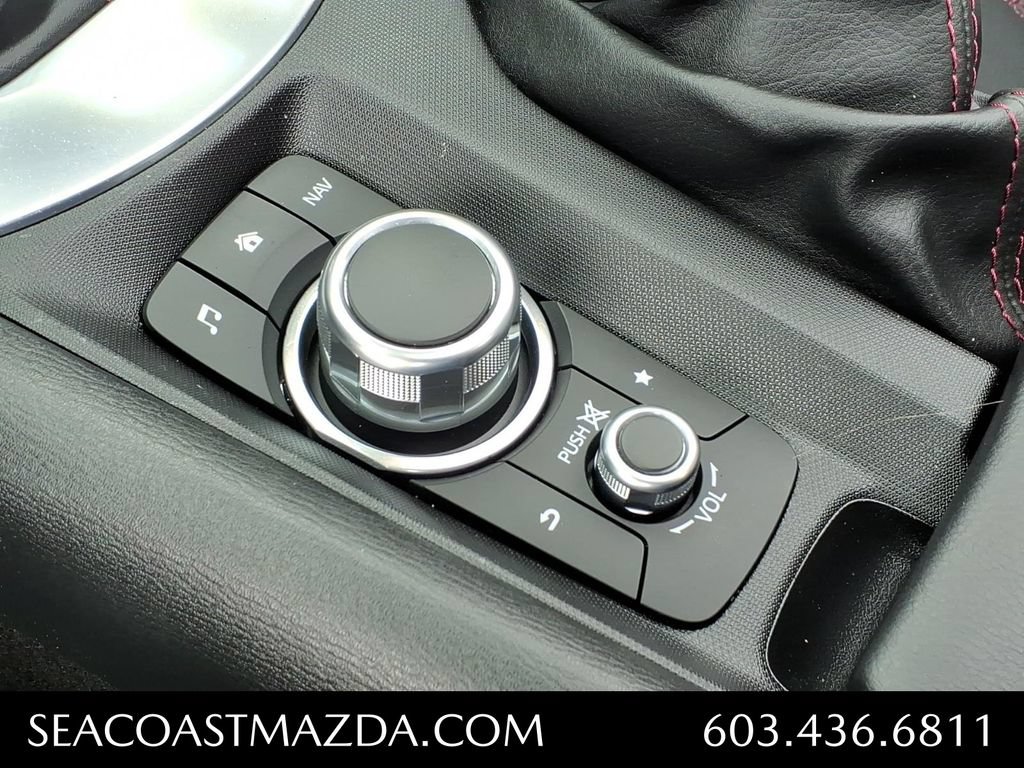 Used 2019 MAZDA MX-5 Miata RF Grand Touring w/ GT-S Package RWD image 16