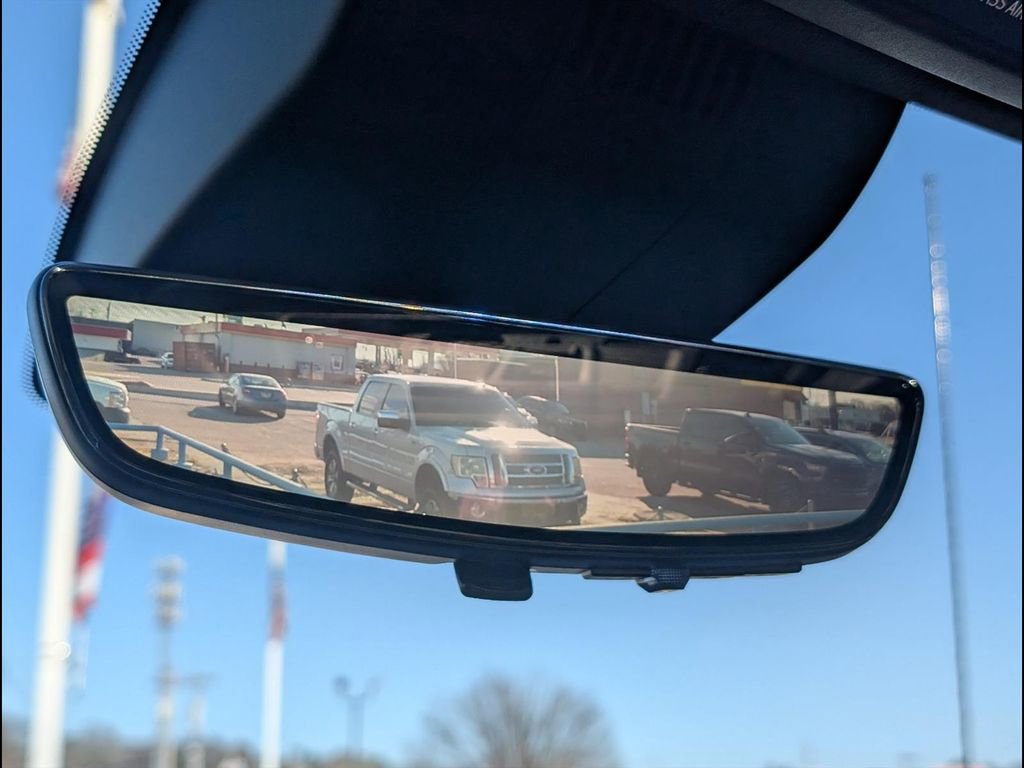 Used 2022 Chevrolet Silverado 1500 LTZ w/ Technology Package image 17