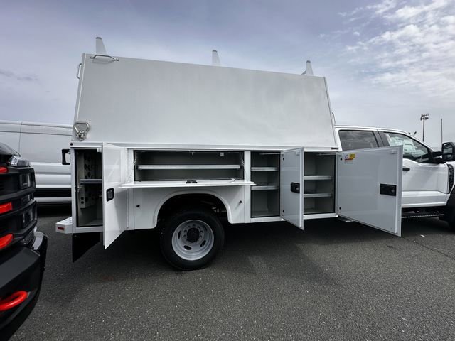 New 2026 Ford F550 4x4 Crew Cab image 47