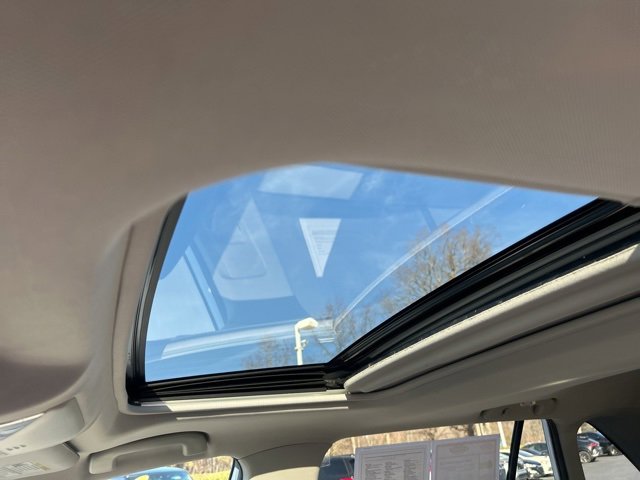 Used 2020 Toyota RAV4 XLE image 31