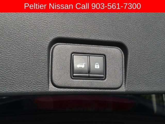 Used 2024 Nissan Rogue Platinum w/ Platinum Premium Package FWD image 10