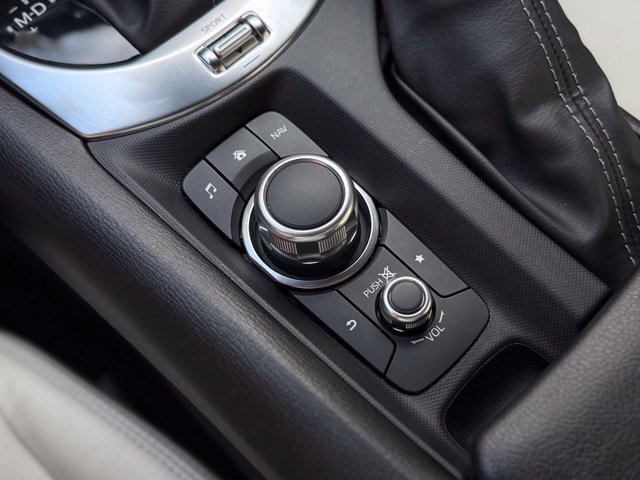 Used 2021 MAZDA MX-5 Miata RF Grand Touring RWD image 33