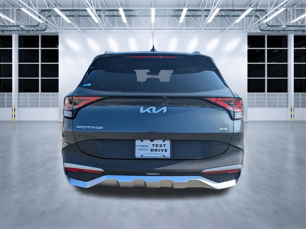 Used 2025 Kia Sportage EX image 5