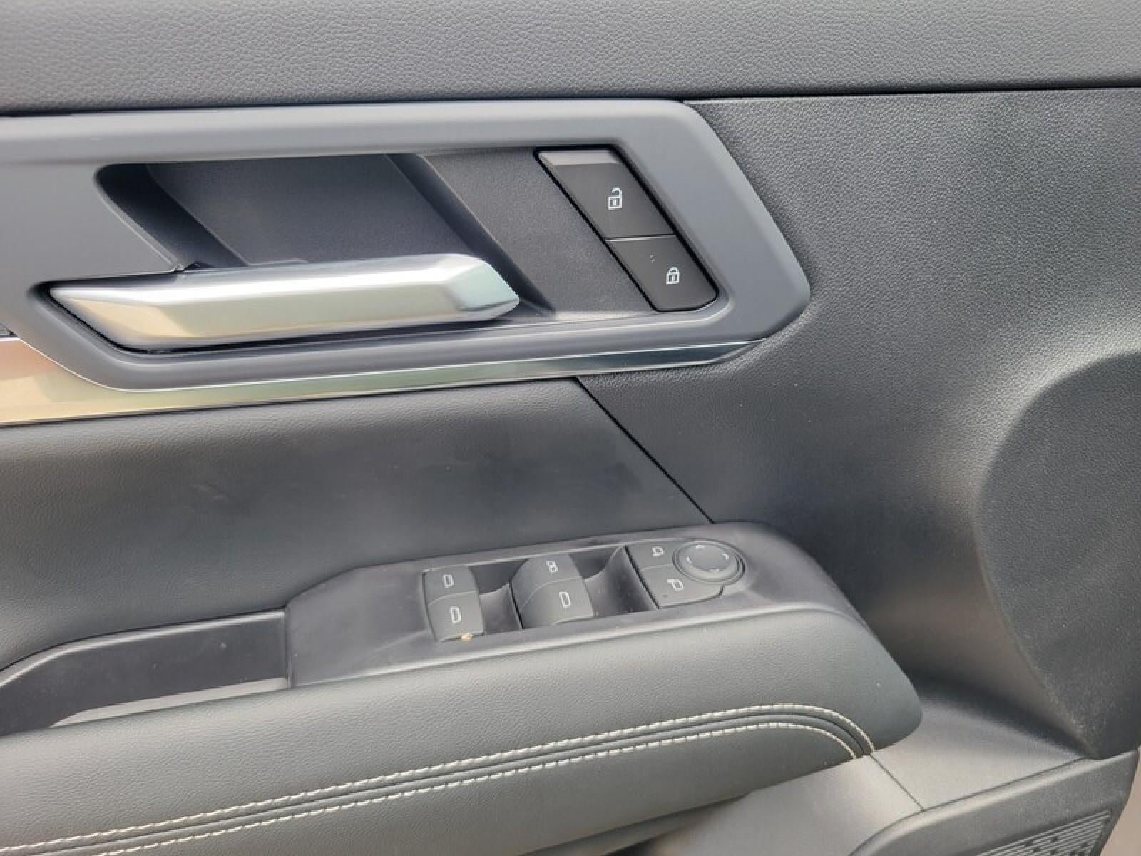 New 2027 GMC Terrain Elevation w/ Black Edition FWD image 14