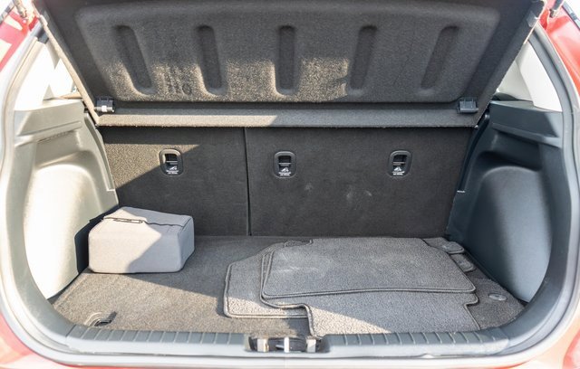 Used 2022 Hyundai Venue SEL image 11