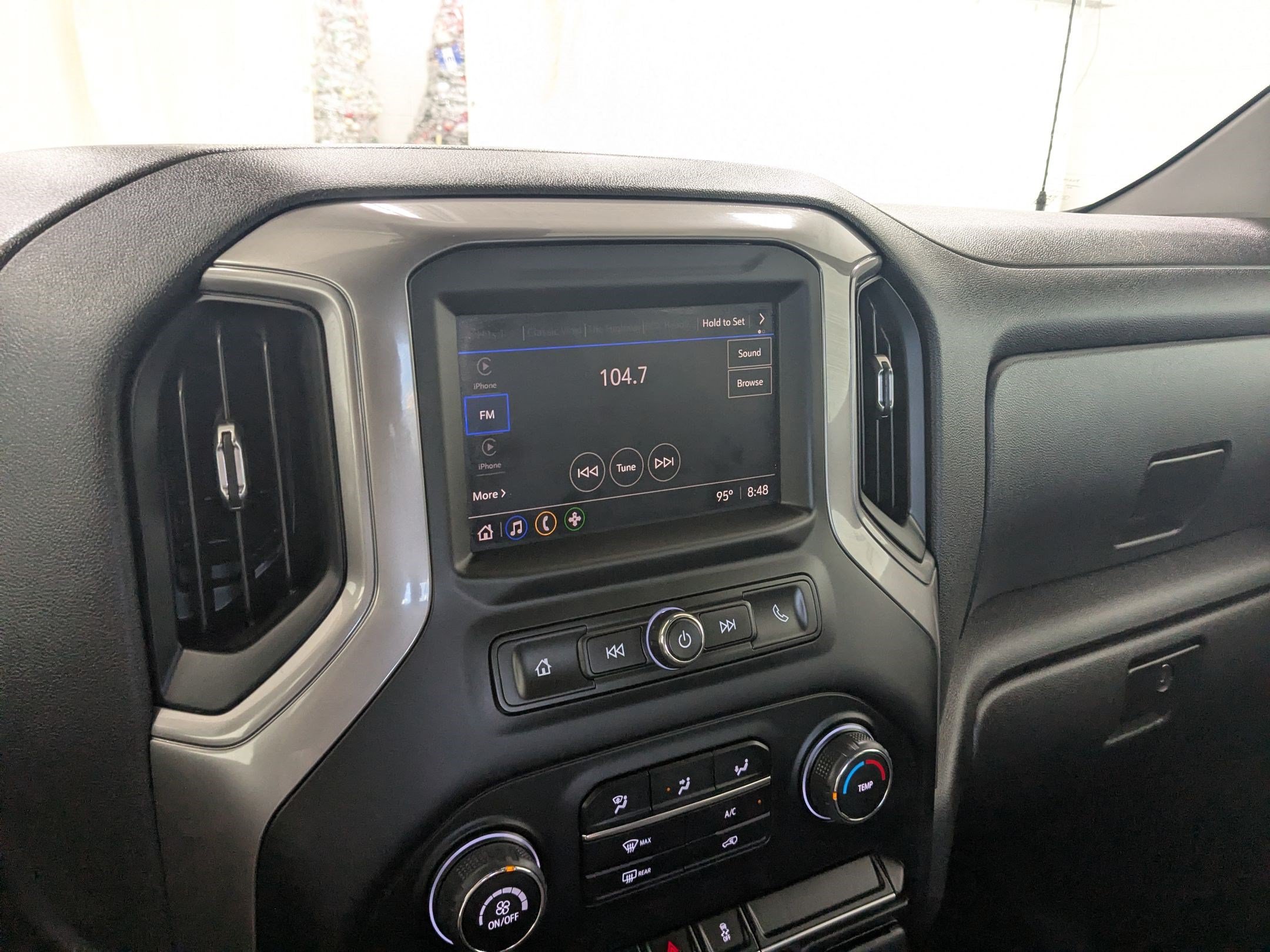 Used 2022 Chevrolet Silverado 1500 Custom AWD/4WD image 15