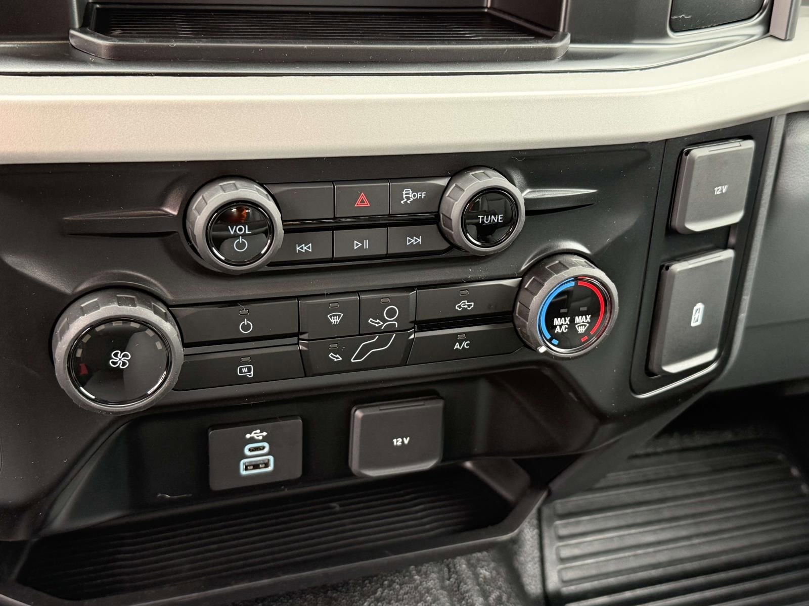 New 2026 Ford F250 XL image 15