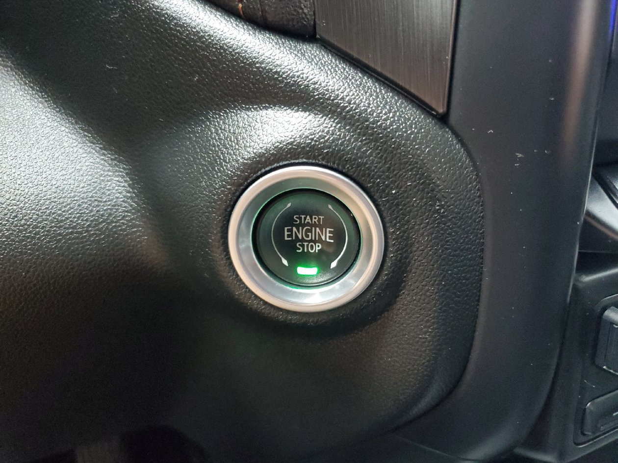 Used 2022 GMC Sierra 3500 AT4 AWD/4WD image 26