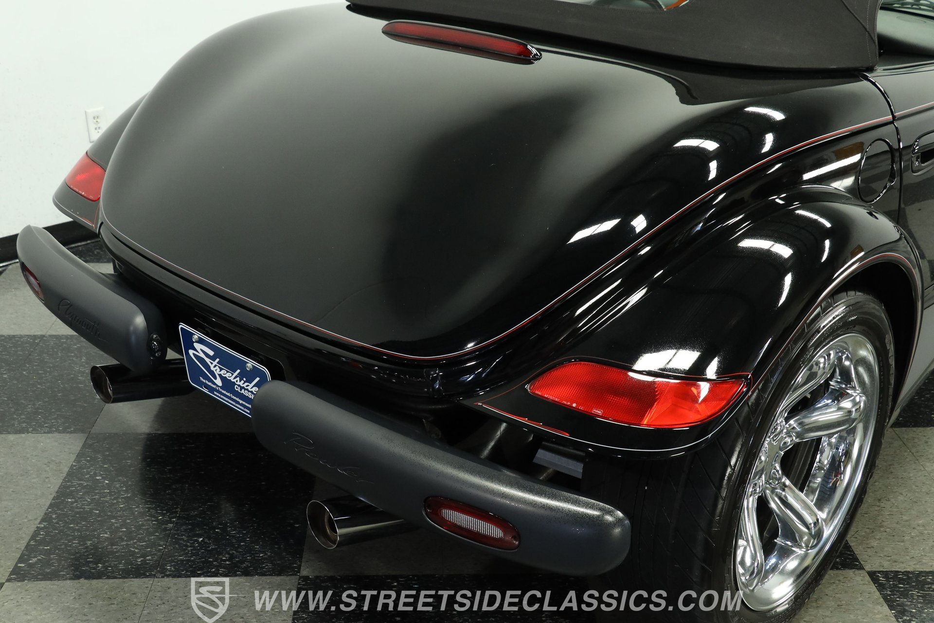 Used 2000 Plymouth Prowler image 24