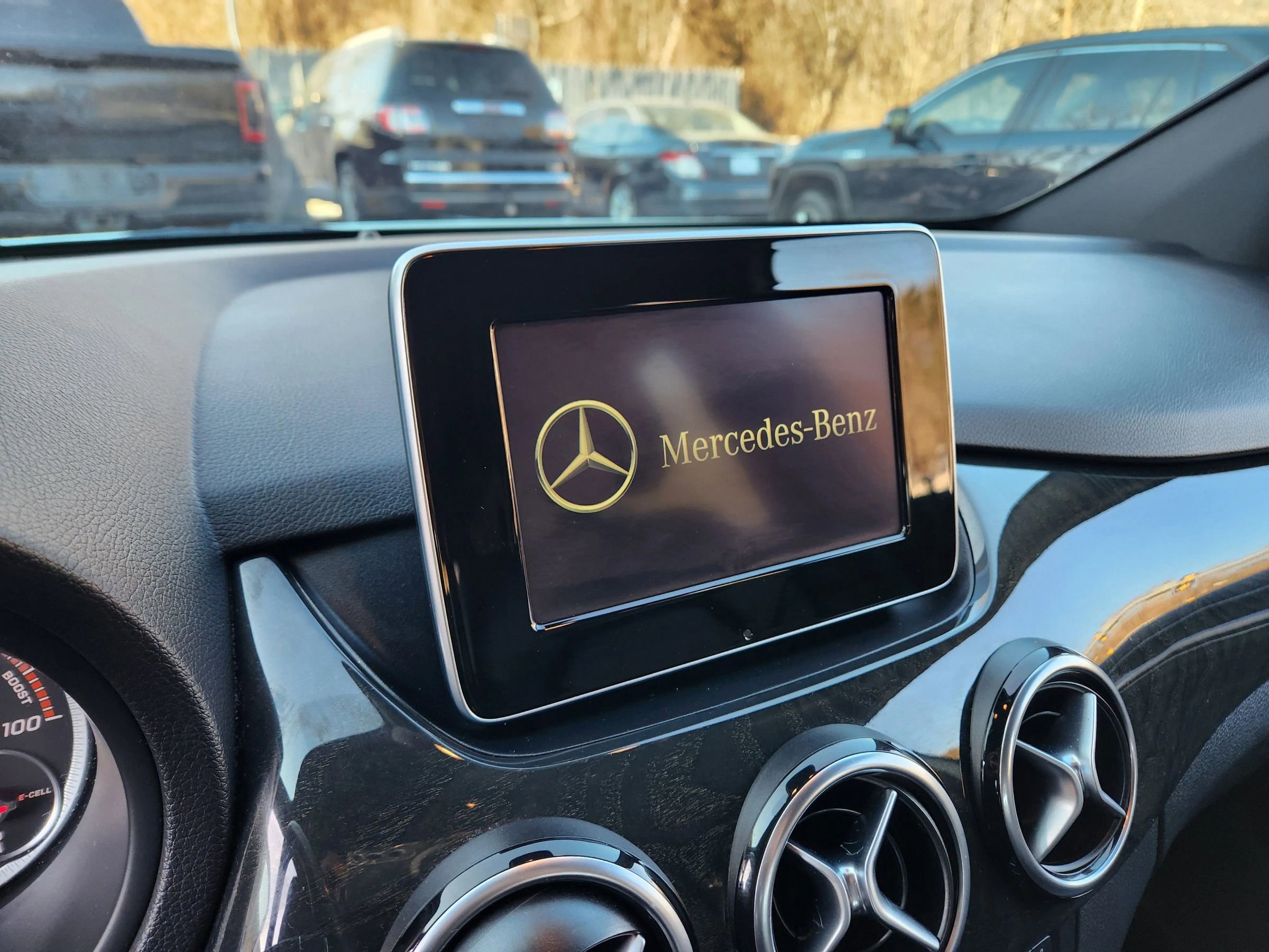 Used 2017 Mercedes-Benz B 250e image 24