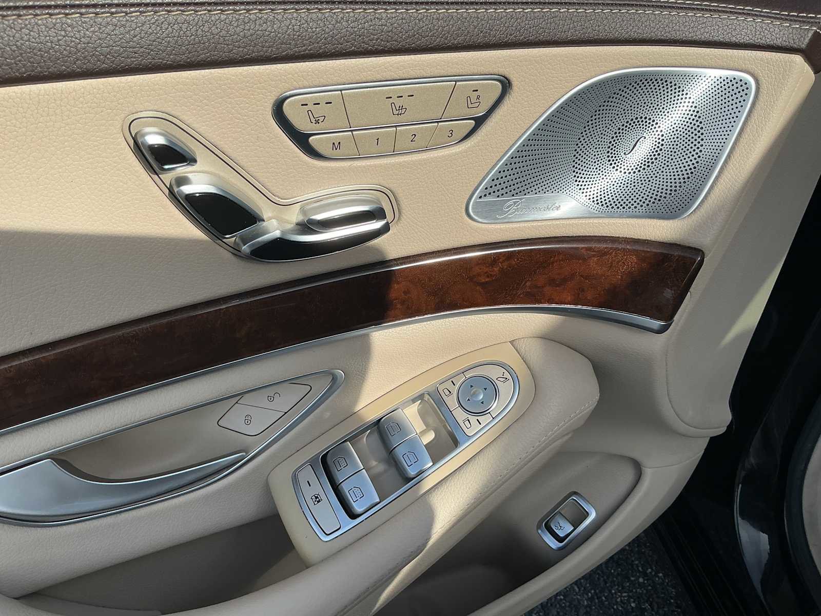 Used 2014 Mercedes-Benz S 550 Sedan image 22