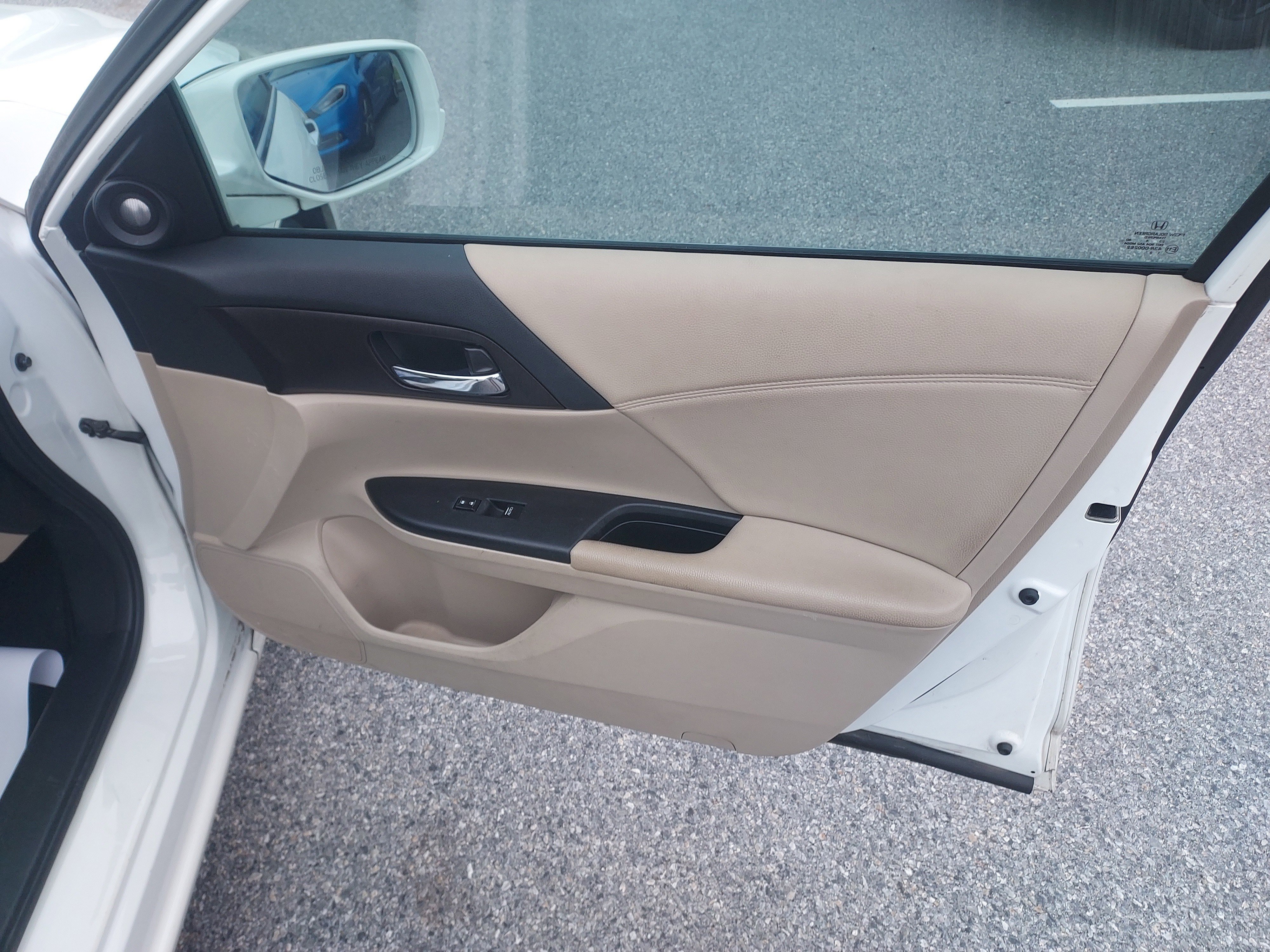 Used 2014 Honda Accord EX-L image 24