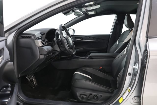 Used 2025 Toyota Camry SE FWD image 17