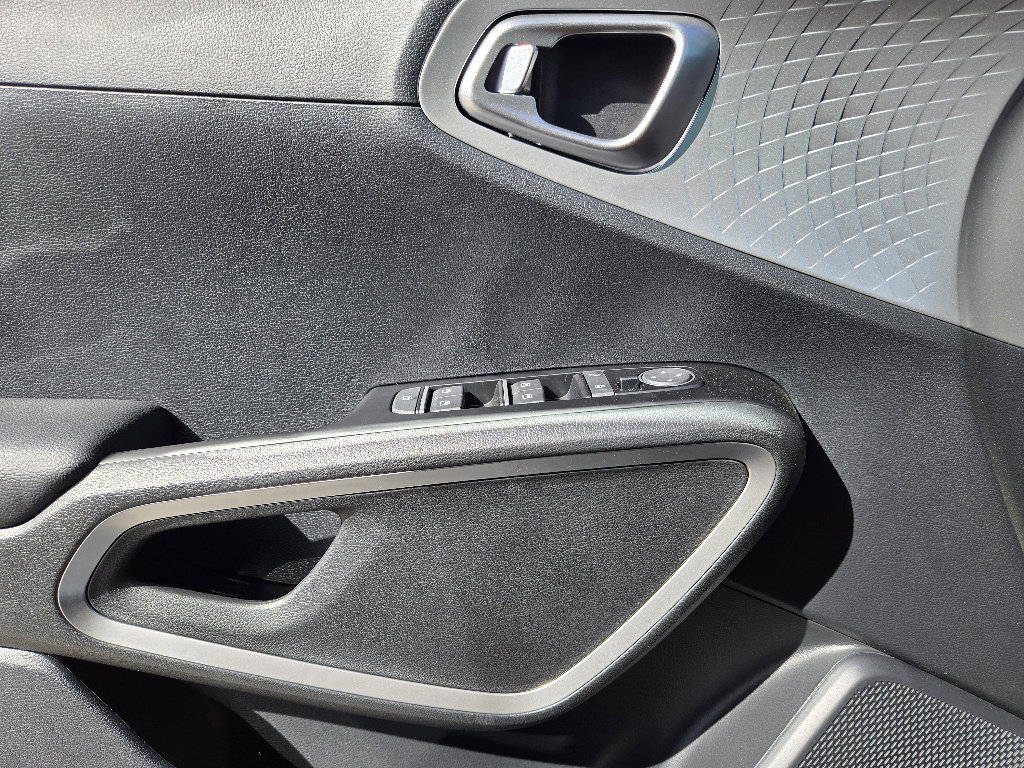 New 2025 Kia Soul S image 16