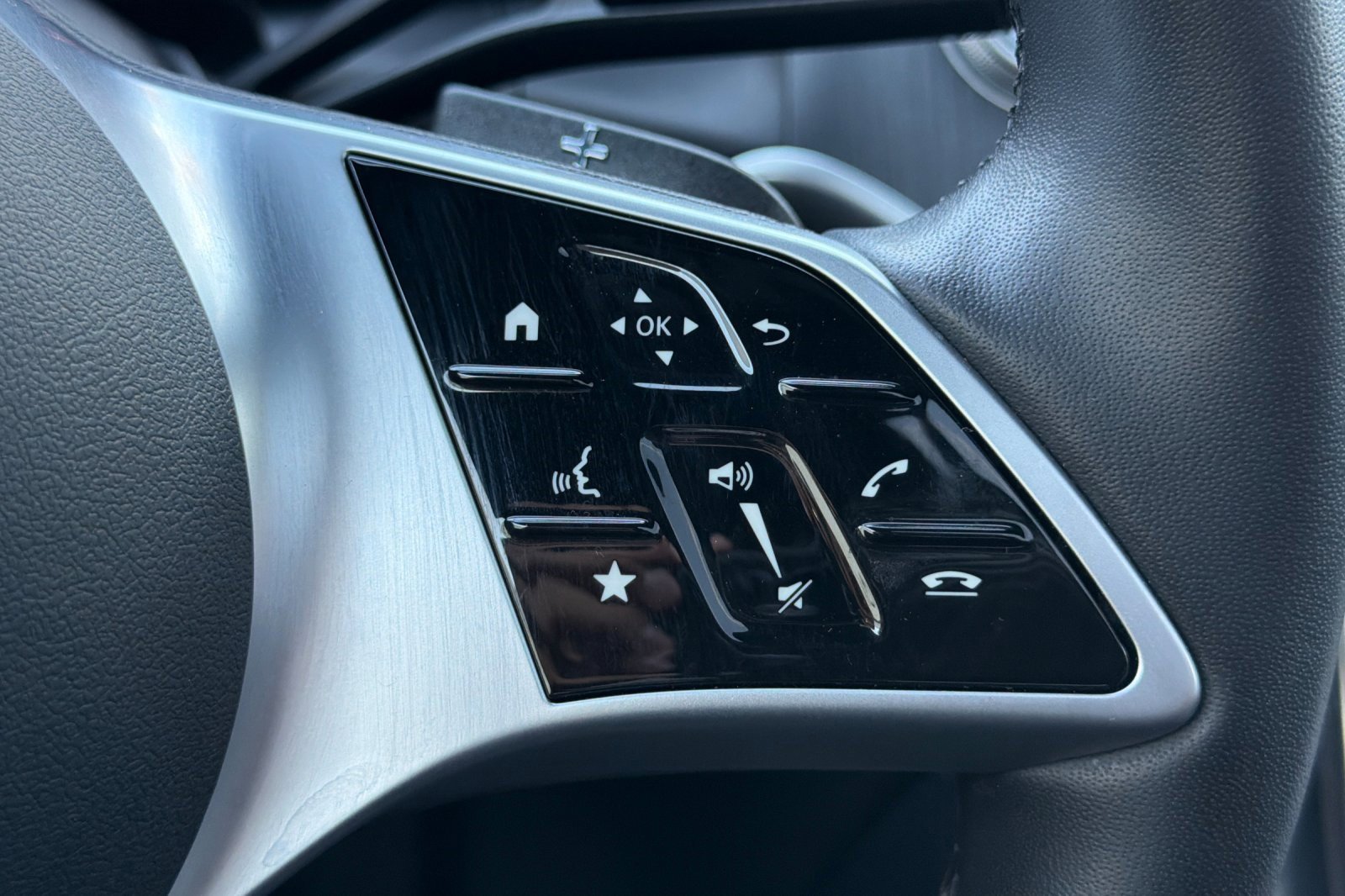 Certified 2025 Mercedes-Benz GLC 300 GLC 300 4MATIC image 30