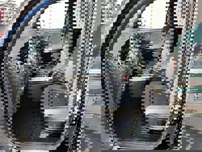 Used 2023 Mercedes-Benz EQB 300 4MATIC image 15