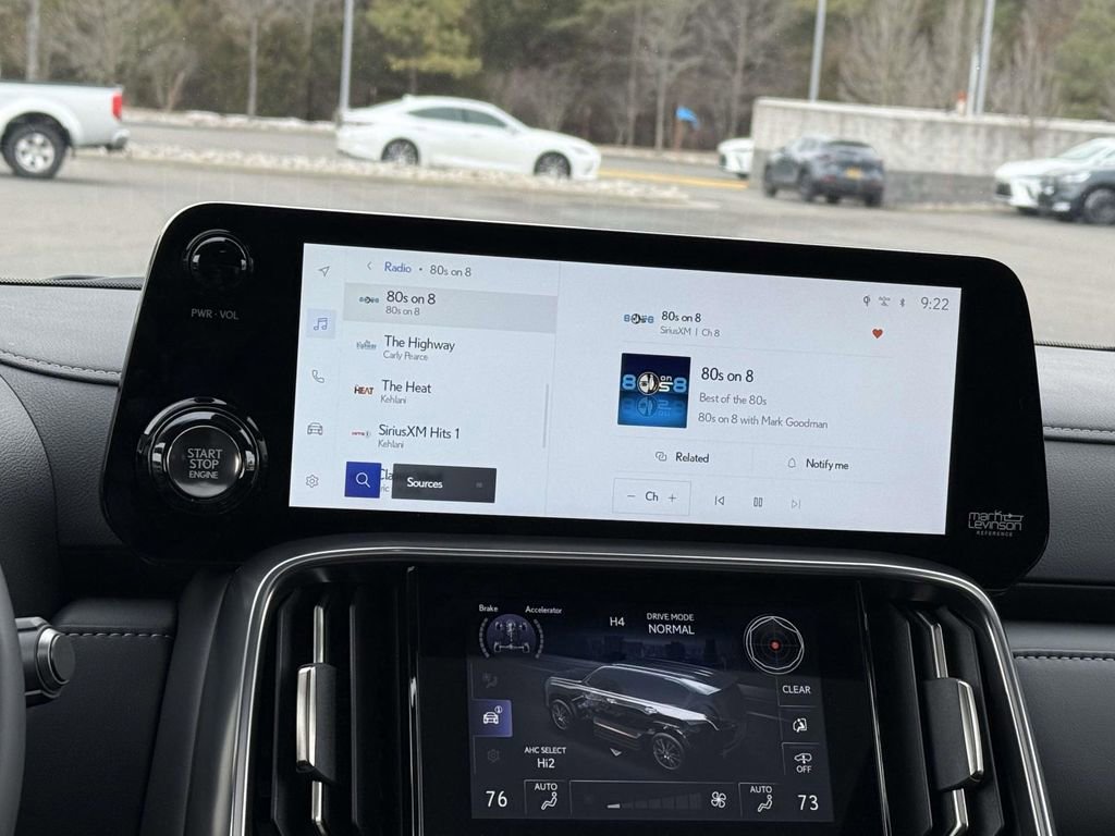 Used 2025 Lexus LX 600 4WD w/ Accessory Package (Z1) image 9