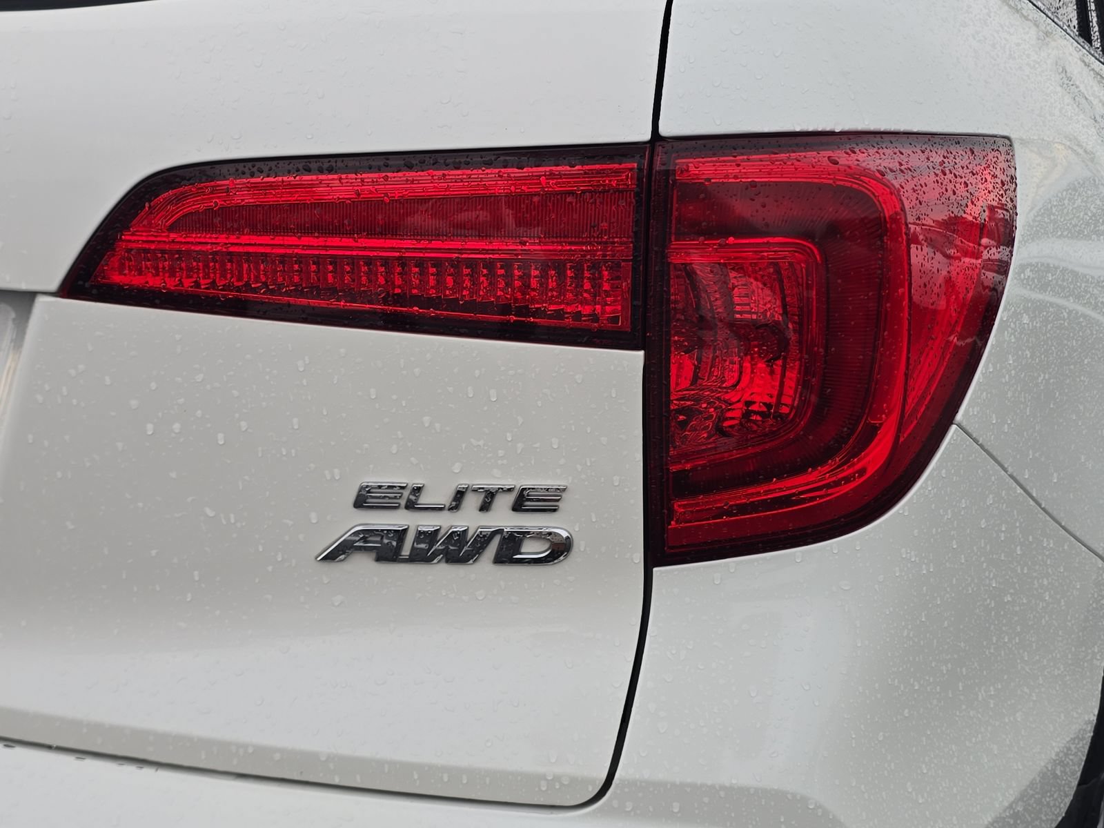 Used 2018 Honda Pilot Elite image 8