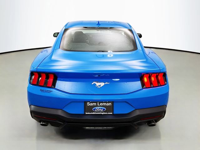 Used 2024 Ford Mustang Coupe image 6