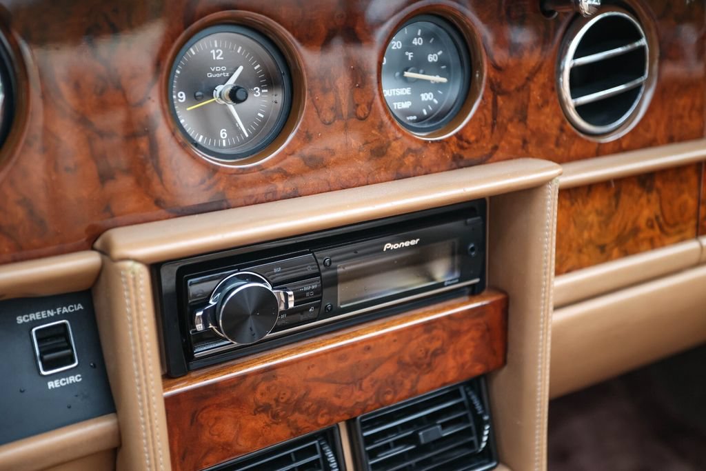 Used 1989 Rolls-Royce Corniche II RWD image 24
