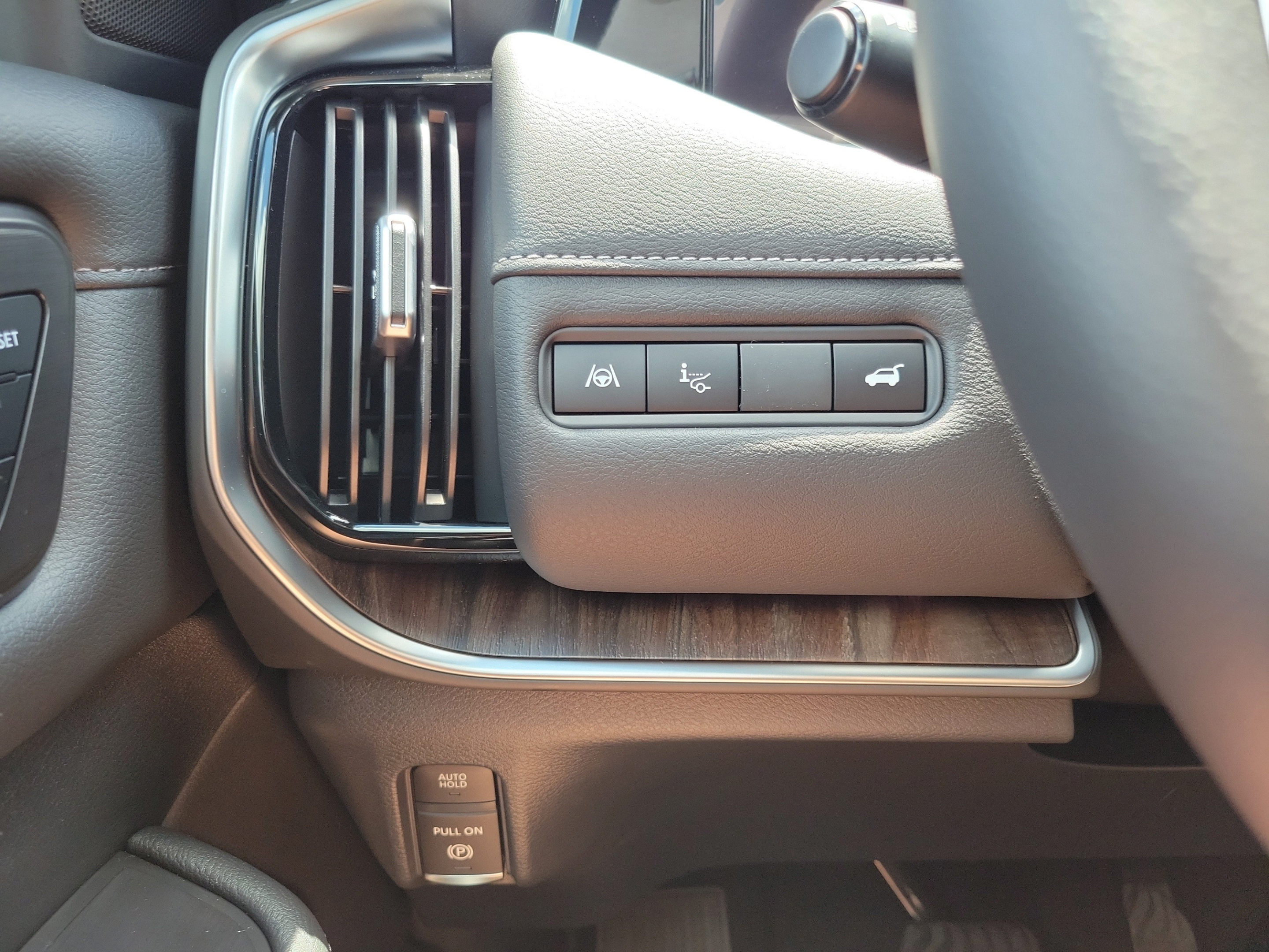 New 2026 Nissan Armada Platinum RWD image 19