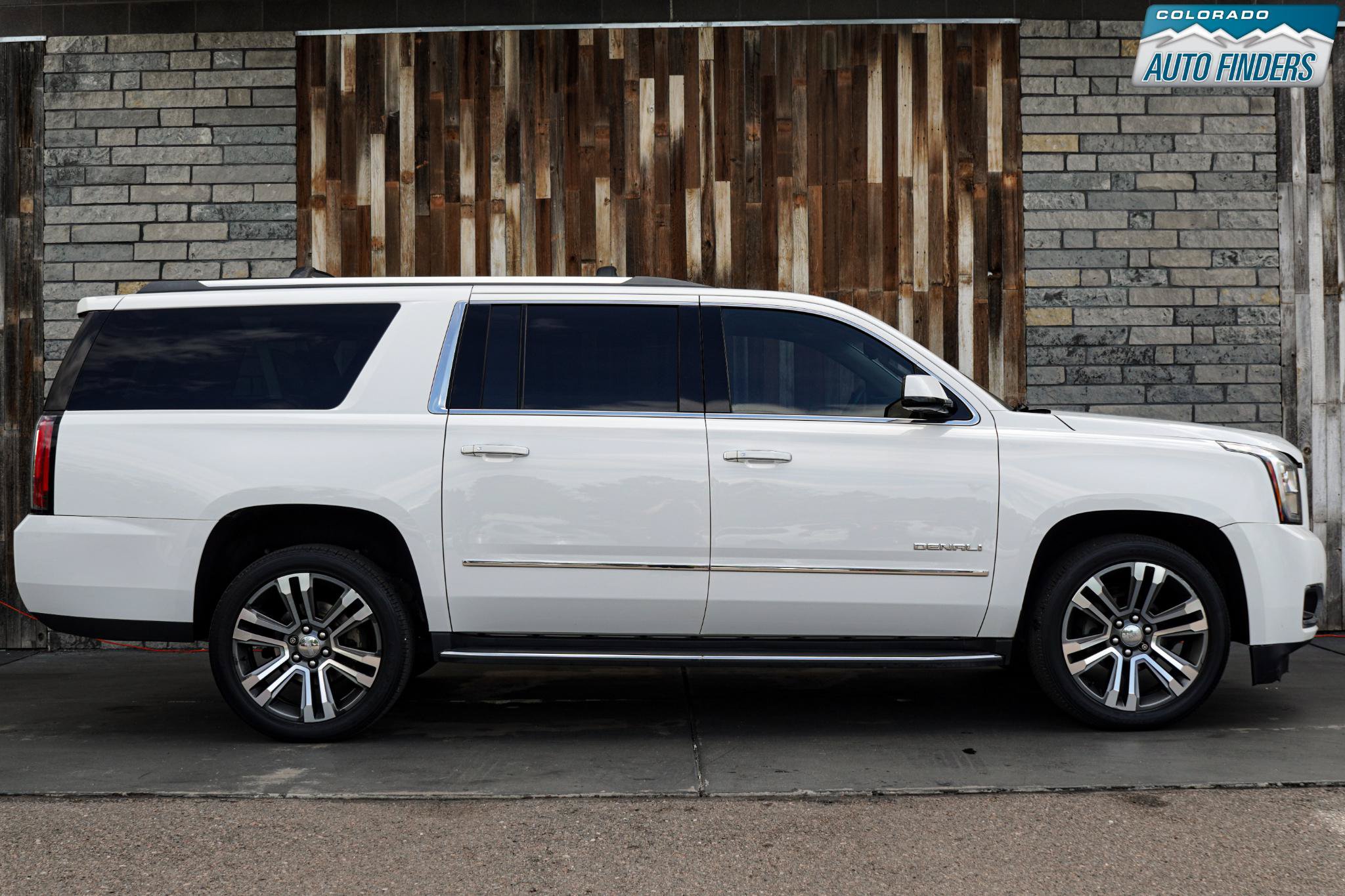 Used 2017 GMC Yukon XL Denali w/ Open Road Package AWD/4WD image 8