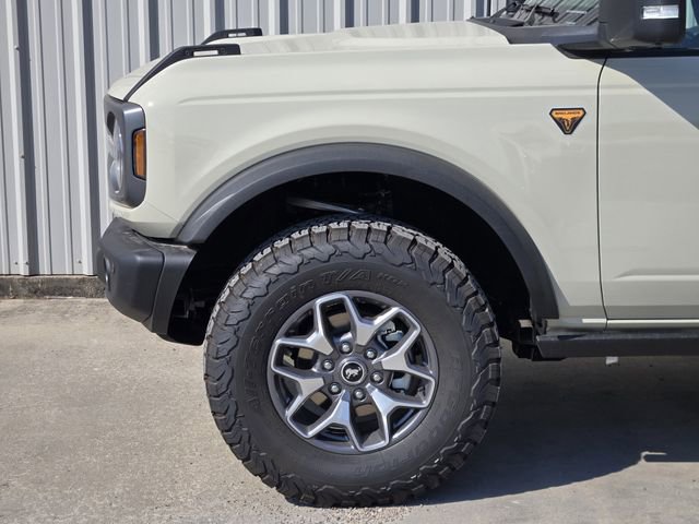 New 2025 Ford Bronco Badlands image 8