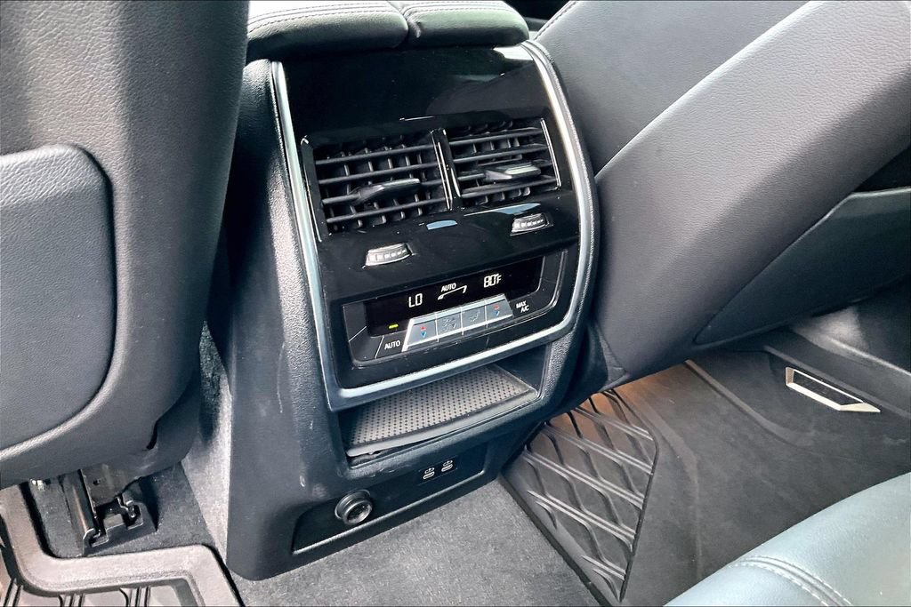 Used 2024 BMW X5 xDrive40i w/ Premium Package AWD/4WD image 32