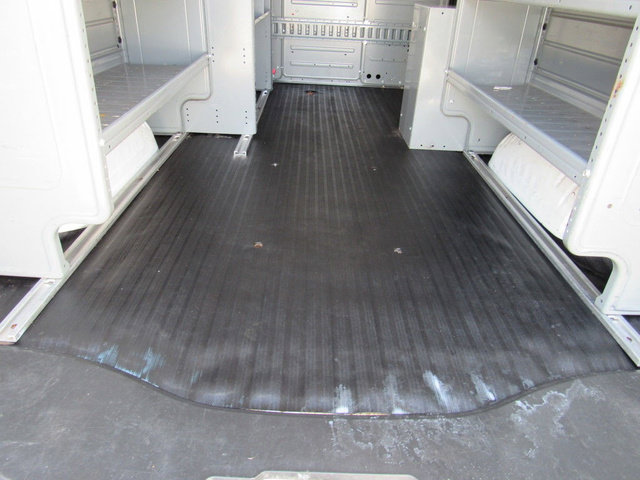 Used 2015 Chevrolet Express 2500 RWD image 26