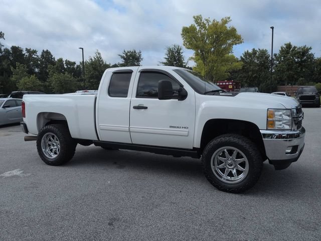 Used 2011 Chevrolet Silverado 2500 LT w/ Interior Plus Package RWD image 1