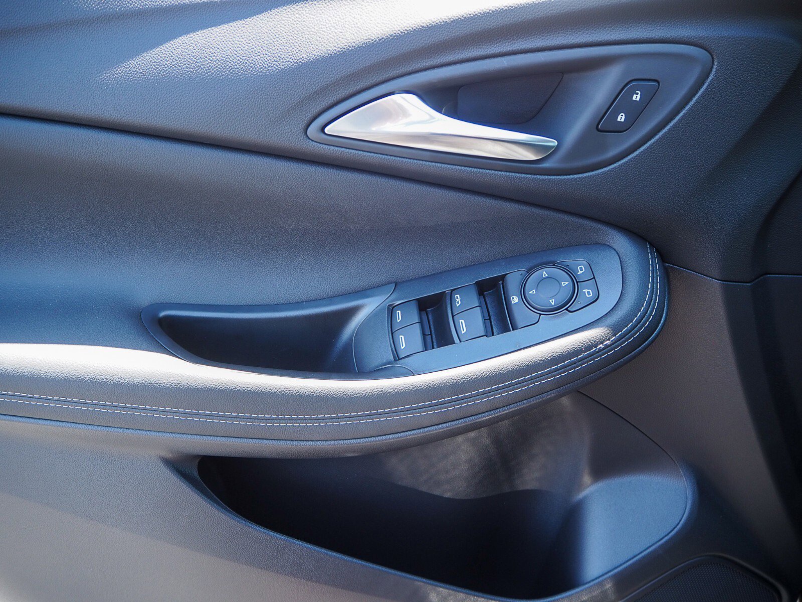 New 2025 Buick Encore GX Preferred w/ Comfort Package image 9