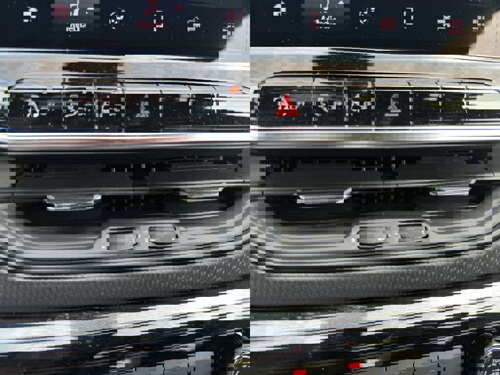 New 2026 Jeep Compass Latitude image 16