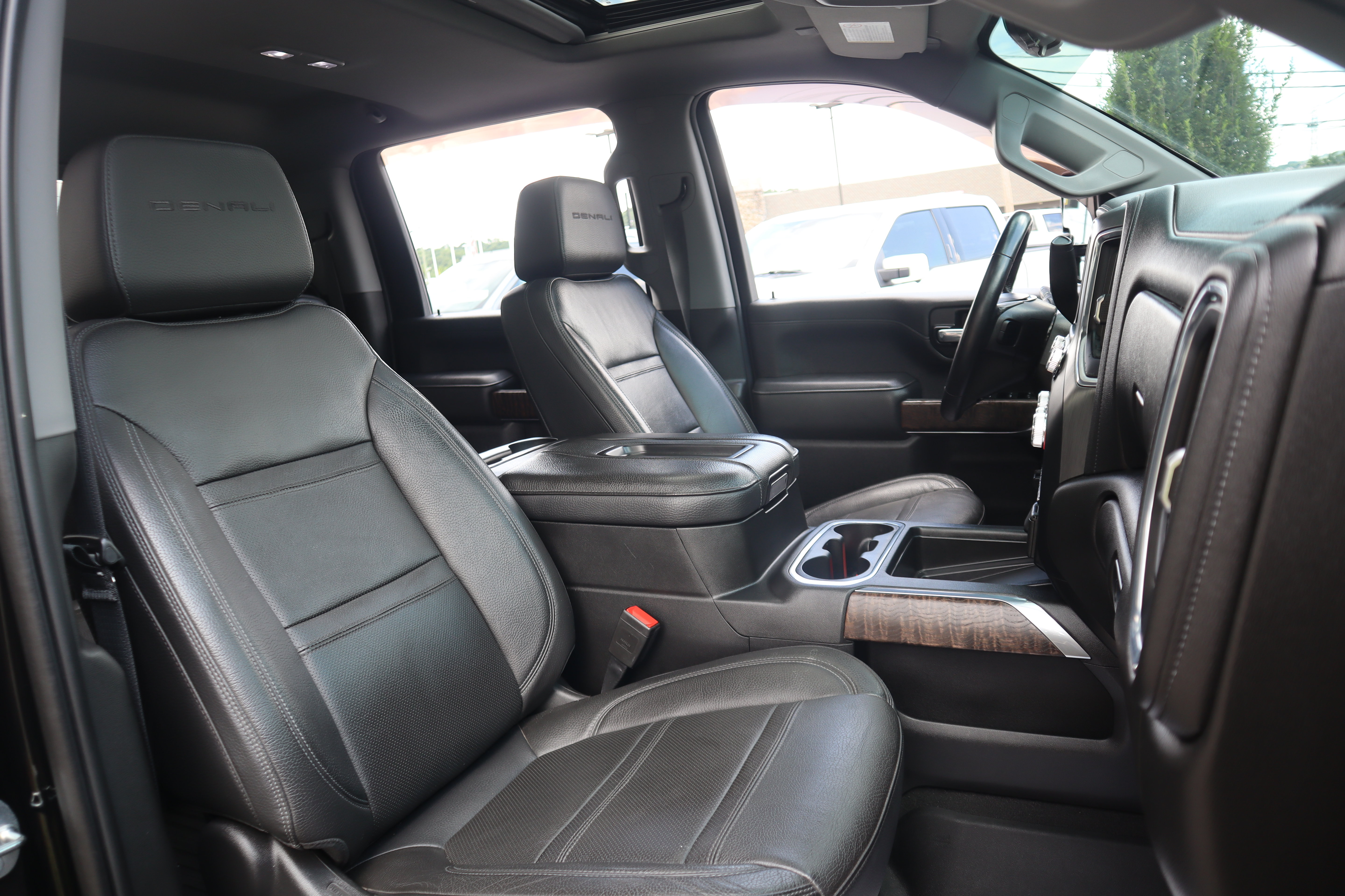 Used 2021 GMC Sierra 2500 Denali w/ Denali Ultimate Package AWD/4WD image 29