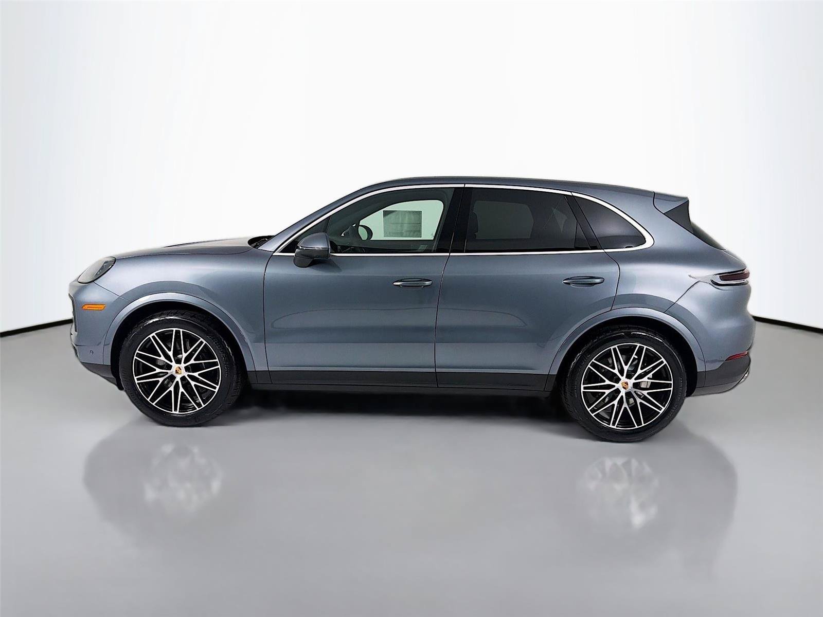 New 2026 Porsche Cayenne AWD/4WD image 2