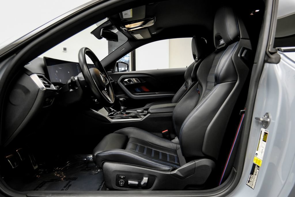 Used 2023 BMW M2 w/ Lighting Package RWD image 8