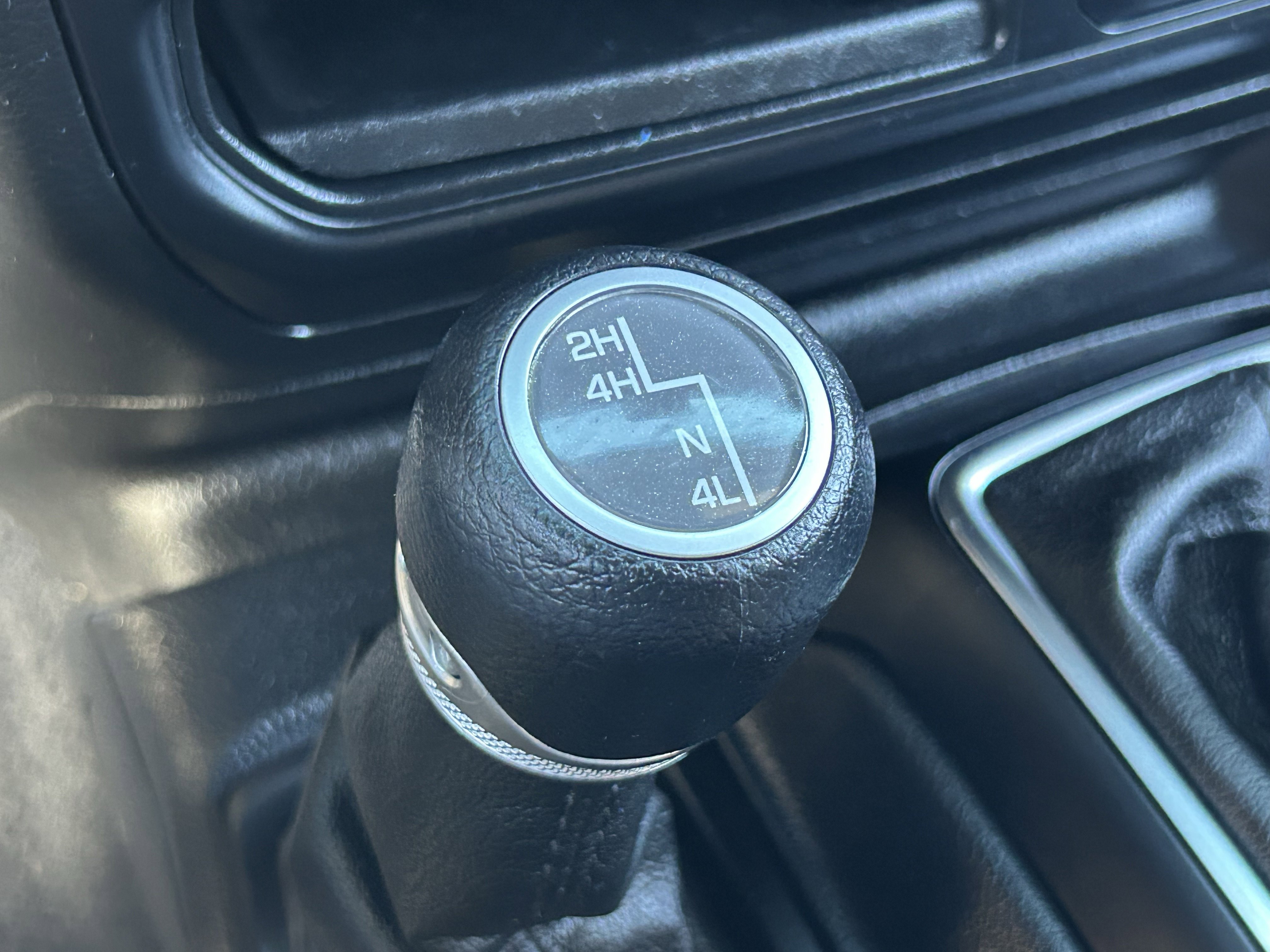 Certified 2020 Jeep Wrangler Sport image 28