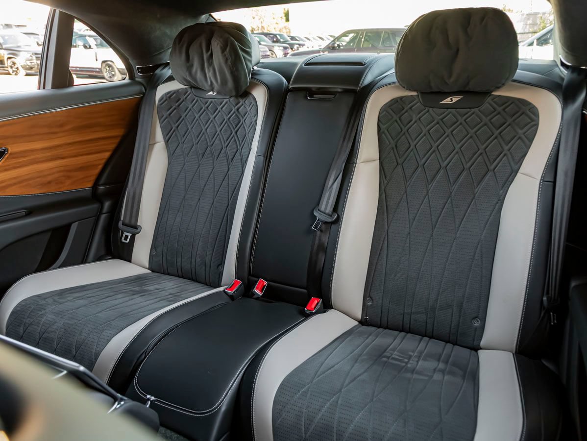 Certified 2023 Bentley Flying Spur S V8 AWD/4WD image 29