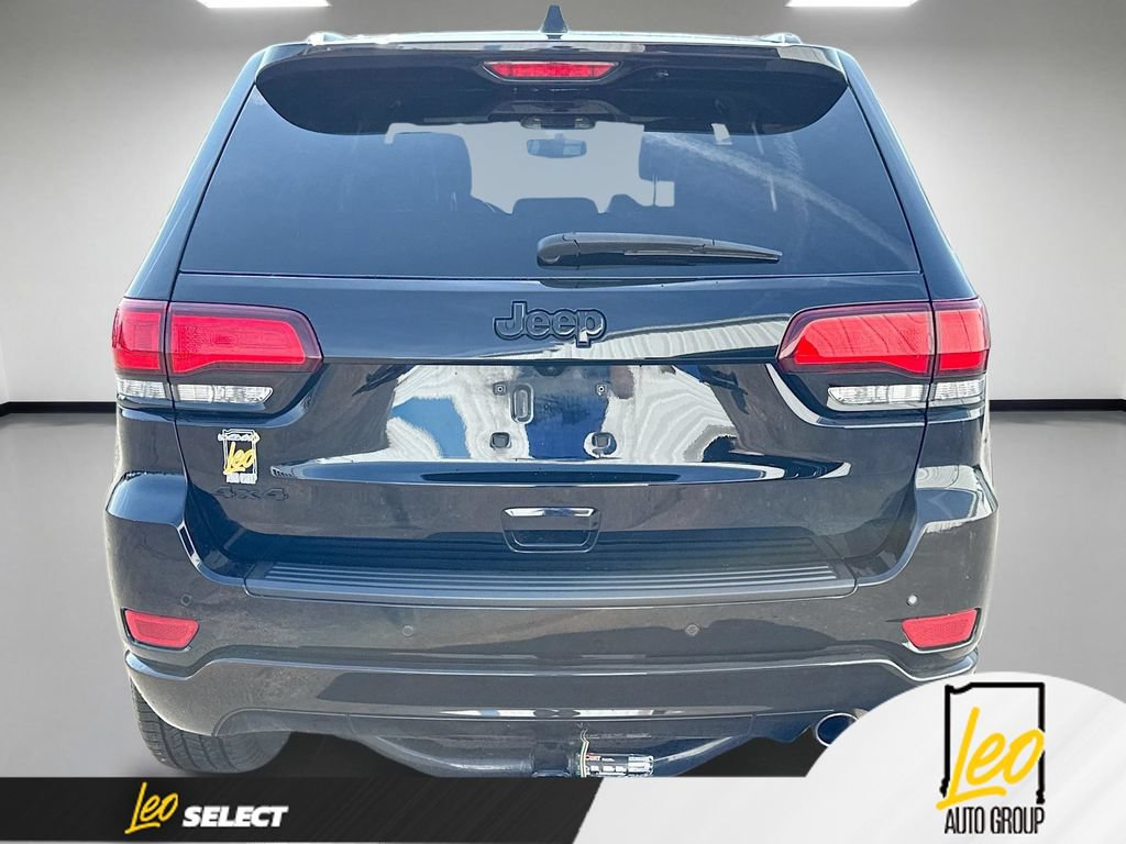 Used 2022 Jeep Grand Cherokee Laredo X AWD/4WD image 8