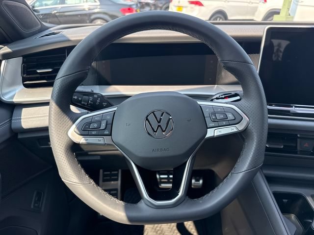 New 2026 Volkswagen Tiguan SE R-Line AWD/4WD image 23